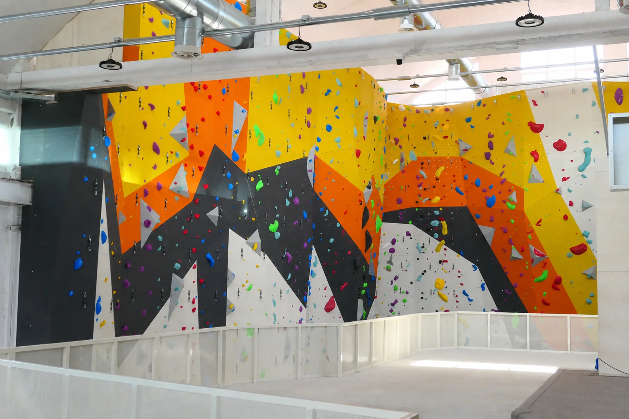 Vista ampia della zona boulder di Akira