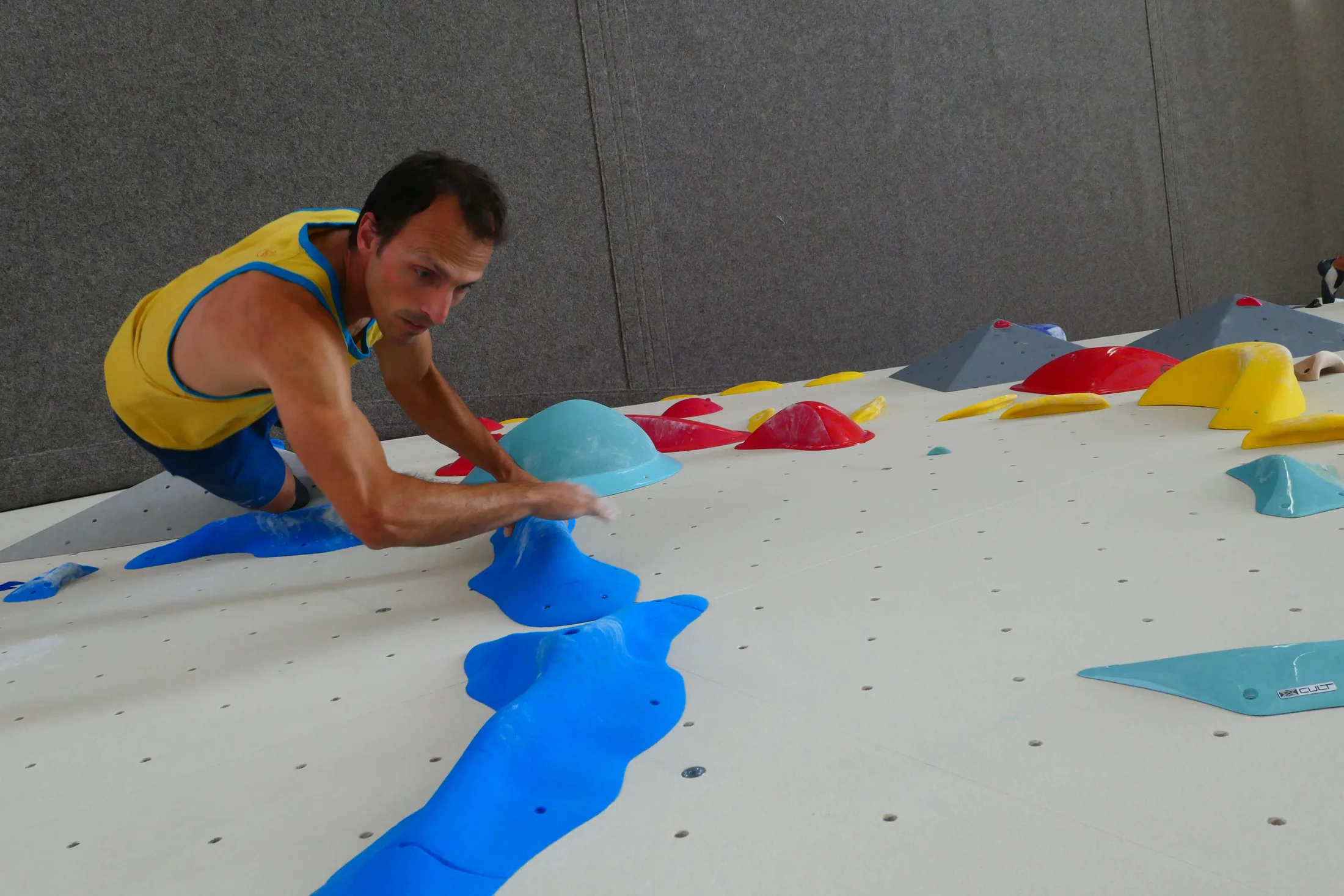 Tracciatura di un nuovo blocco boulder